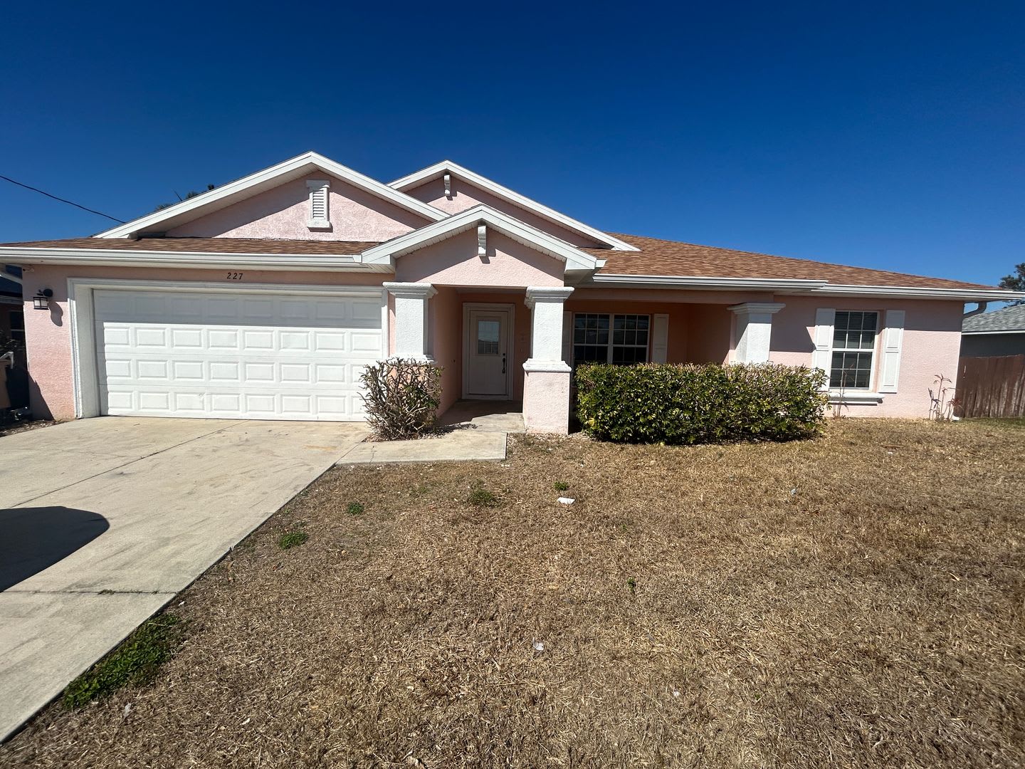3 2 Pool Home – photo 1