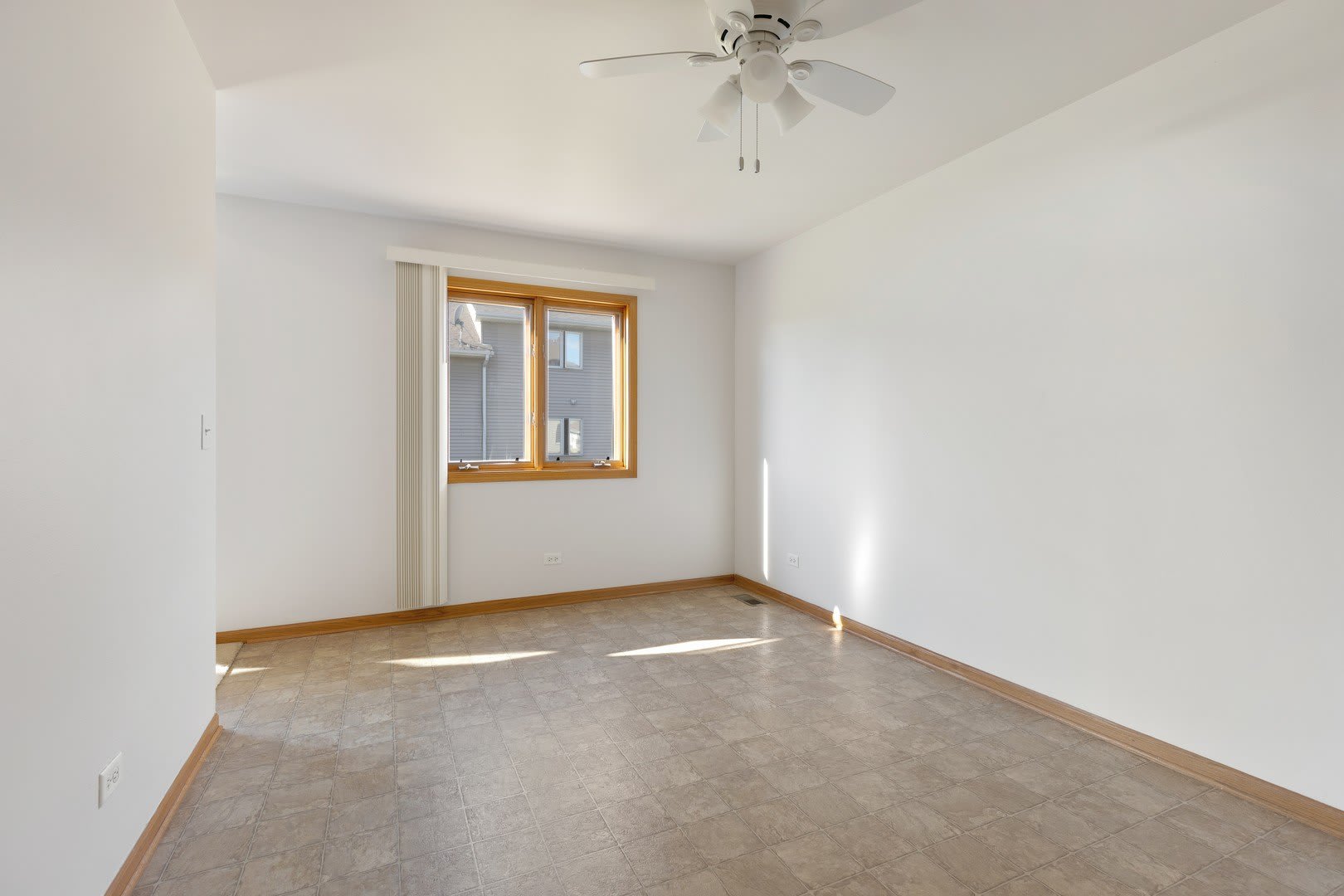 820 Adam Lane – photo 4