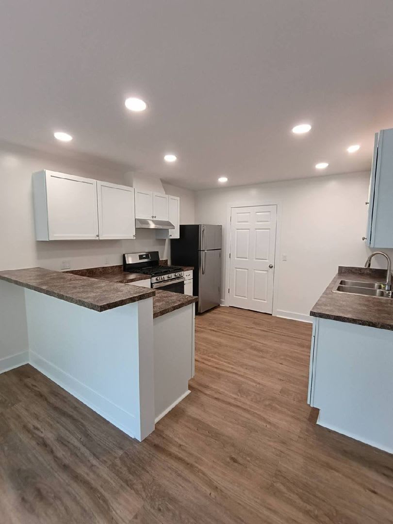 808 Sherman St. – photo 3