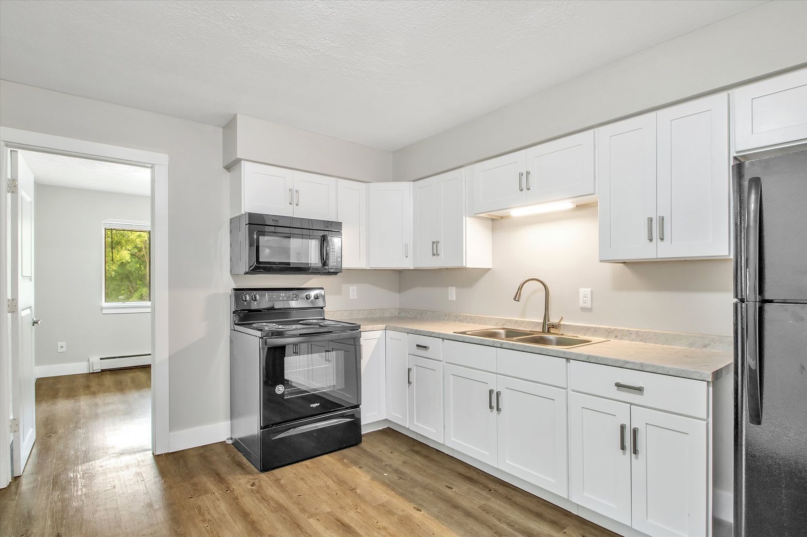 Birchwood Apartments (BW Apartments LLC) – photo 2