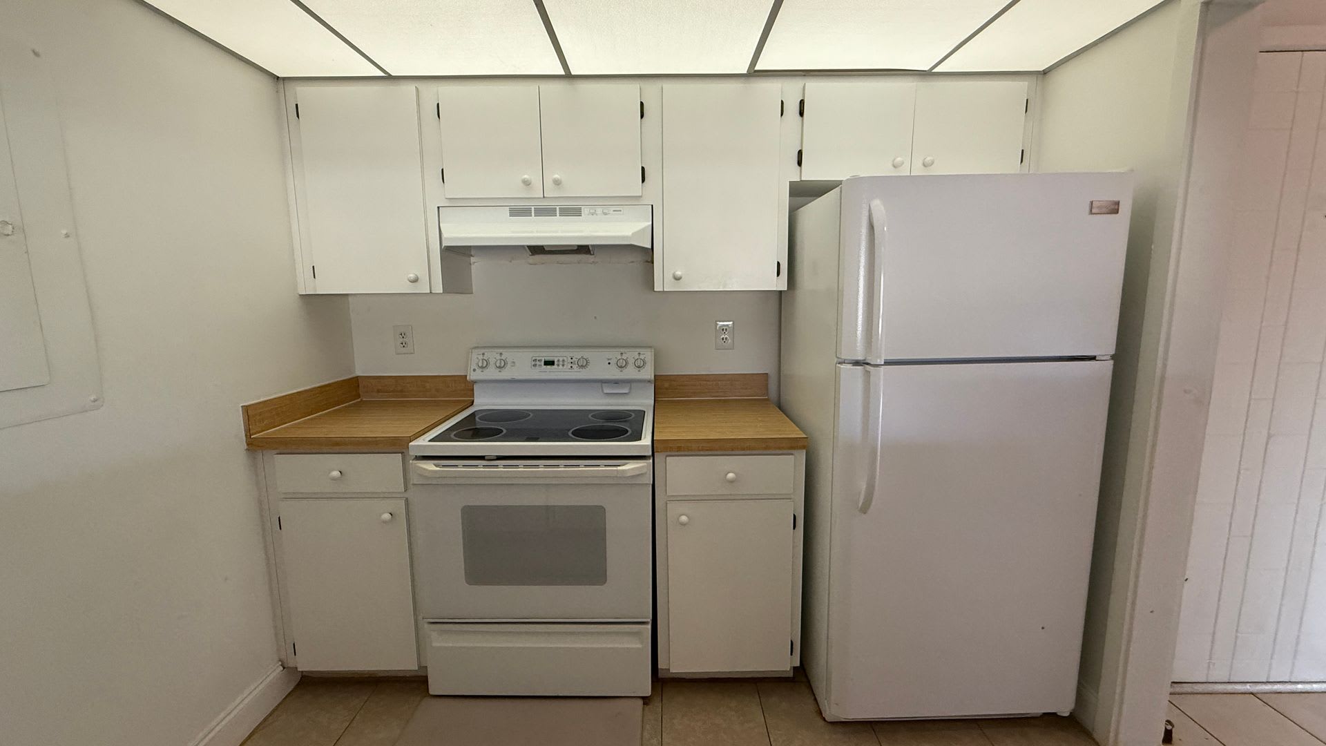 Quaint And Cozy 2 Bed 2 Bath 2Nd Floor Condo The Perfect Blend Of Comfort And Style – photo 4