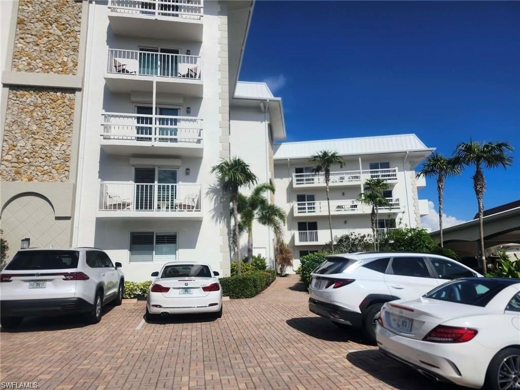 3000 Gulf Shore Blvd N – photo 2