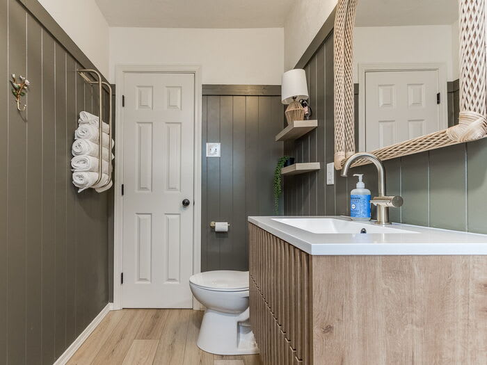 411 East Showalter Drive – photo 5