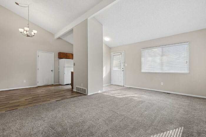 2390 Middleton Court – photo 4