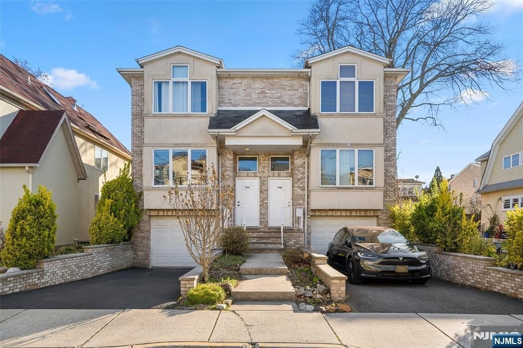 224 Warren Avenue – photo 2