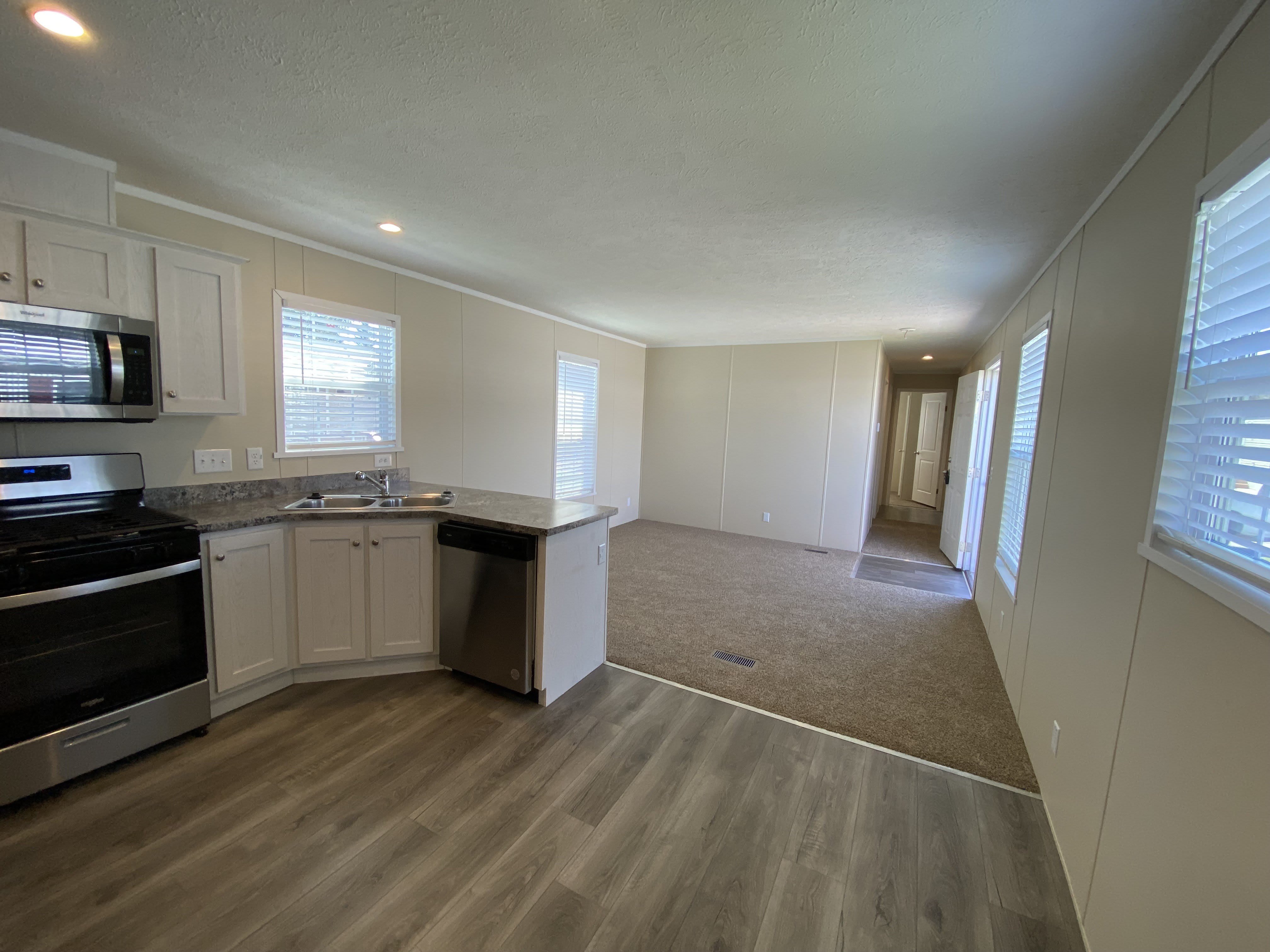 3660 S Lapeer Road – photo 3