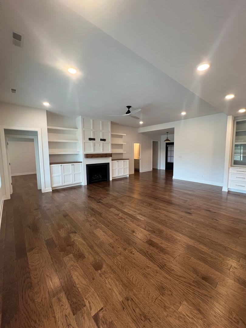 4 bedroom, 2.5 bathroom, 3 car garage rental in The Gates – photo 5