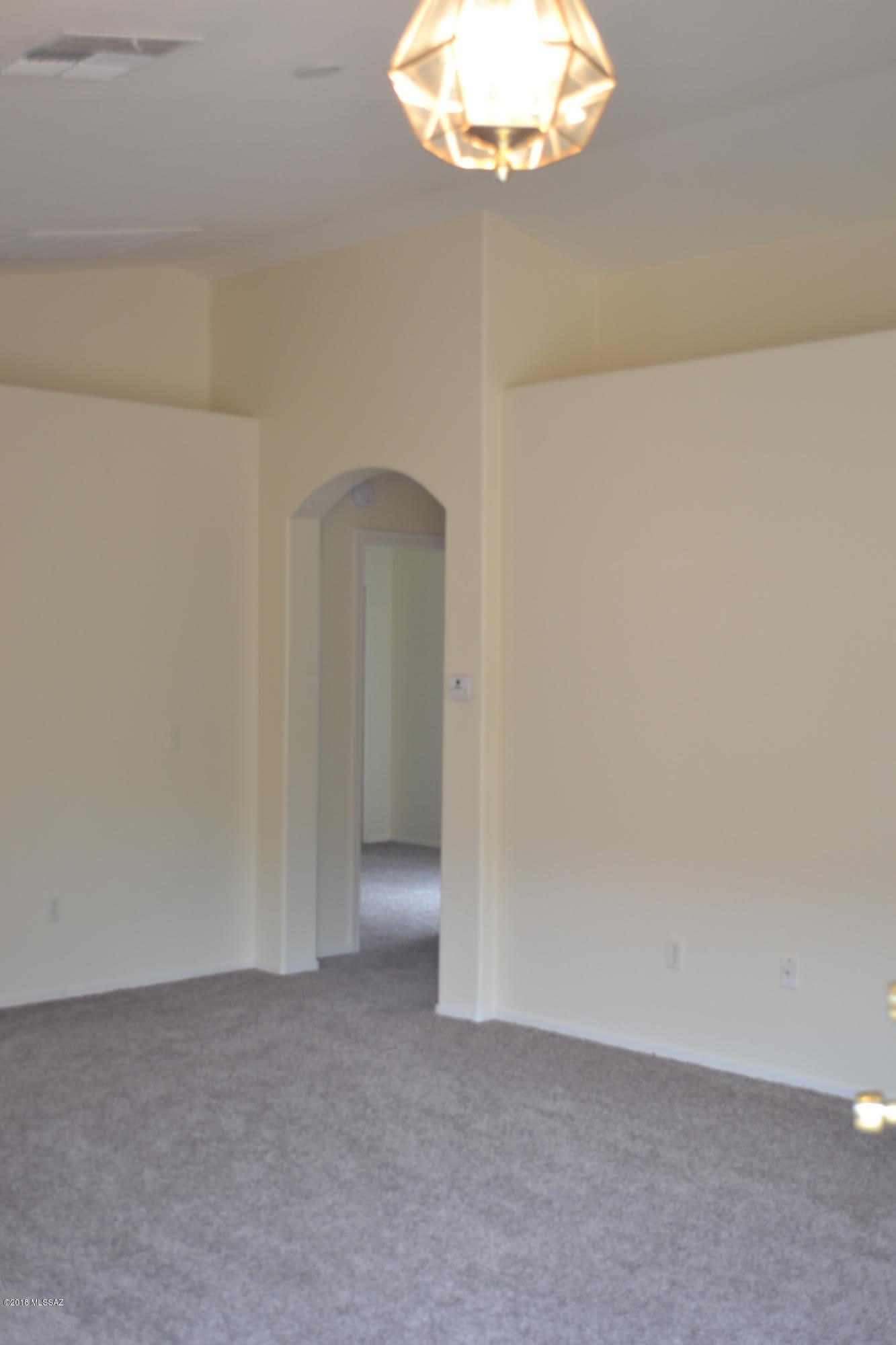 2446 E Calle Pelicano – photo 2
