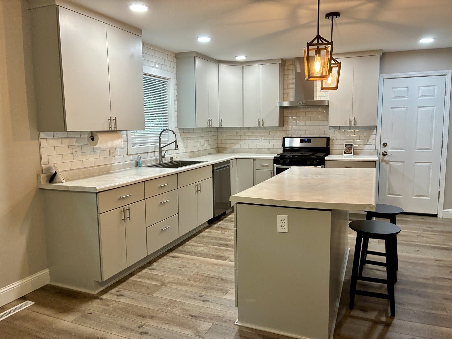 1810 Rebecca Drive – photo 2