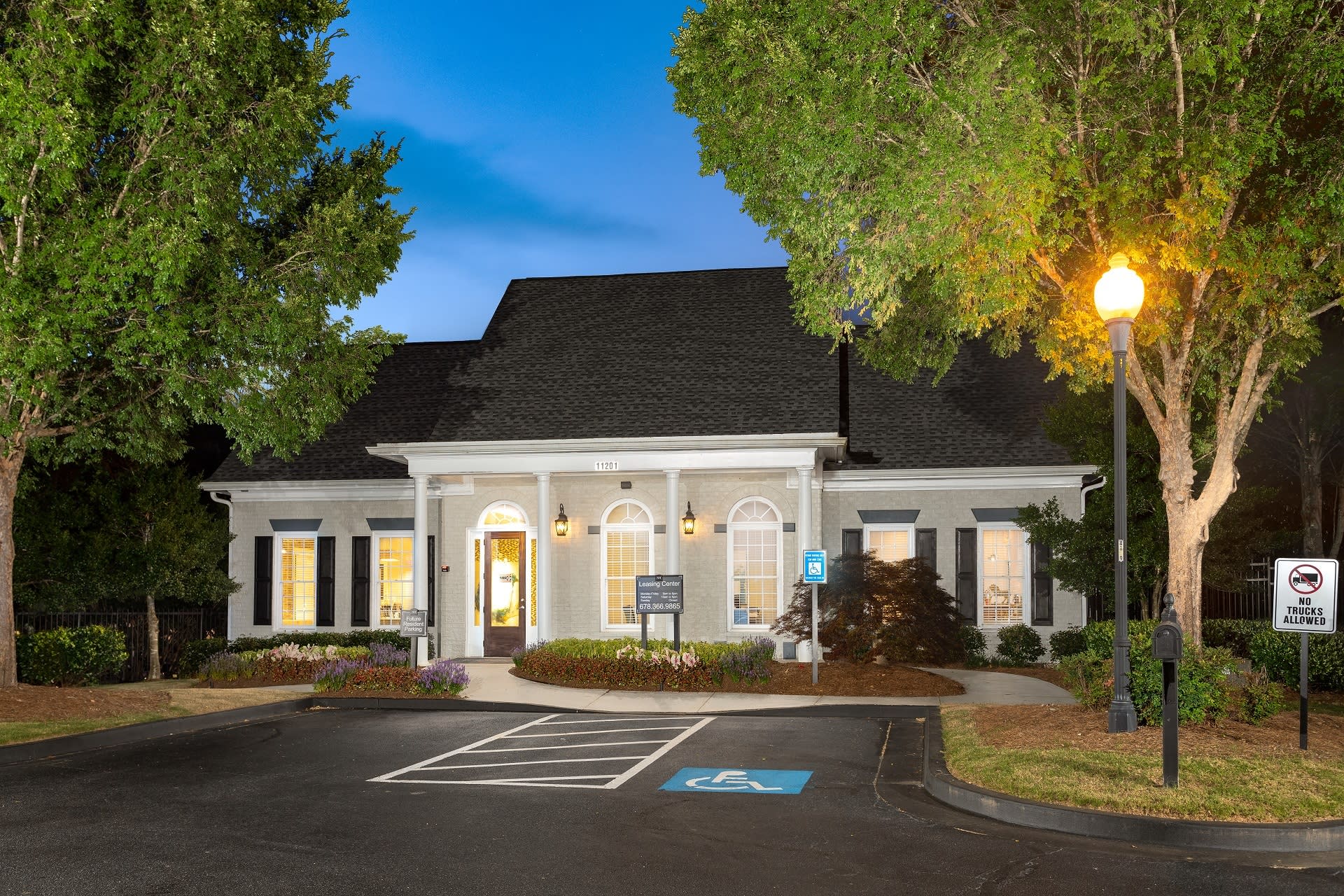 Windsor Johns Creek – photo 2