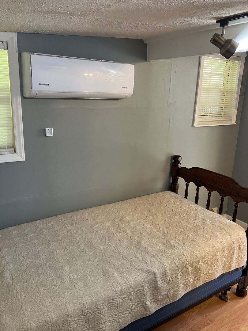 Efficiency Apartment Close to UNCA – photo 3