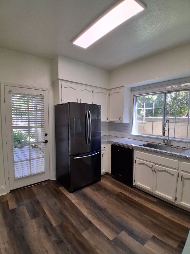 UPCOMING: Stunning 3-Bedroom Condo at Villa San Marcos! Located On Cedar & Nees! – photo 4