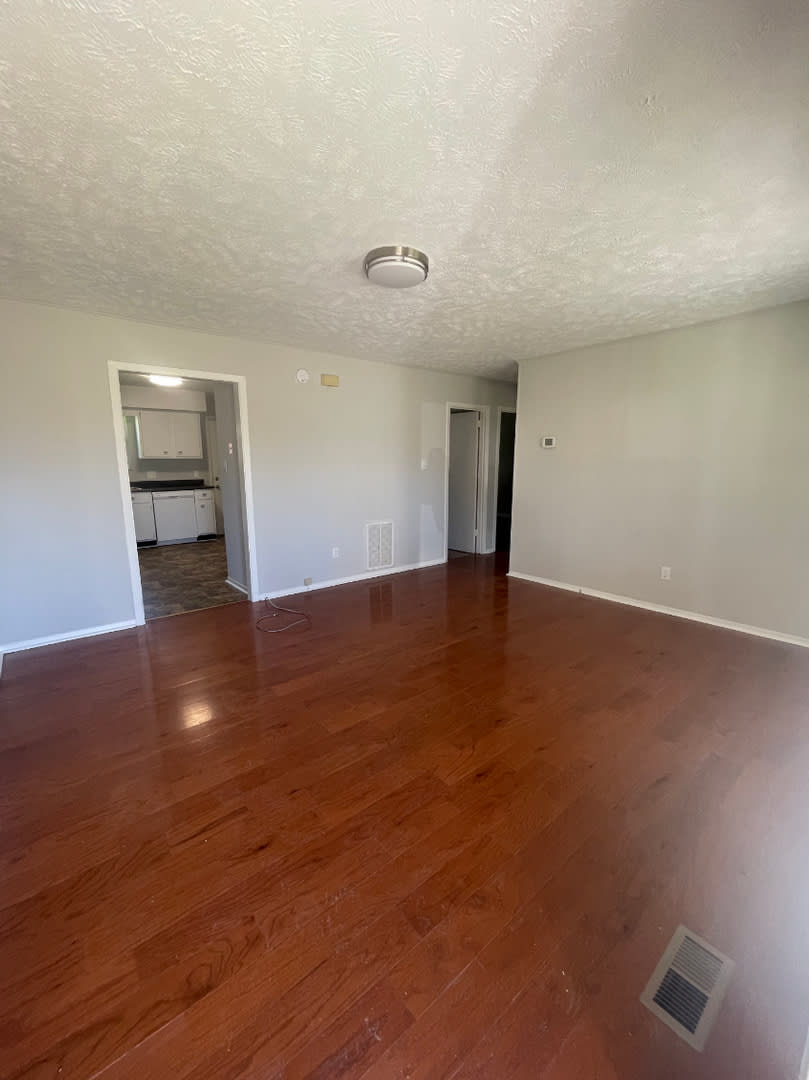 Cozy Townhome Located In West Knox – photo 2
