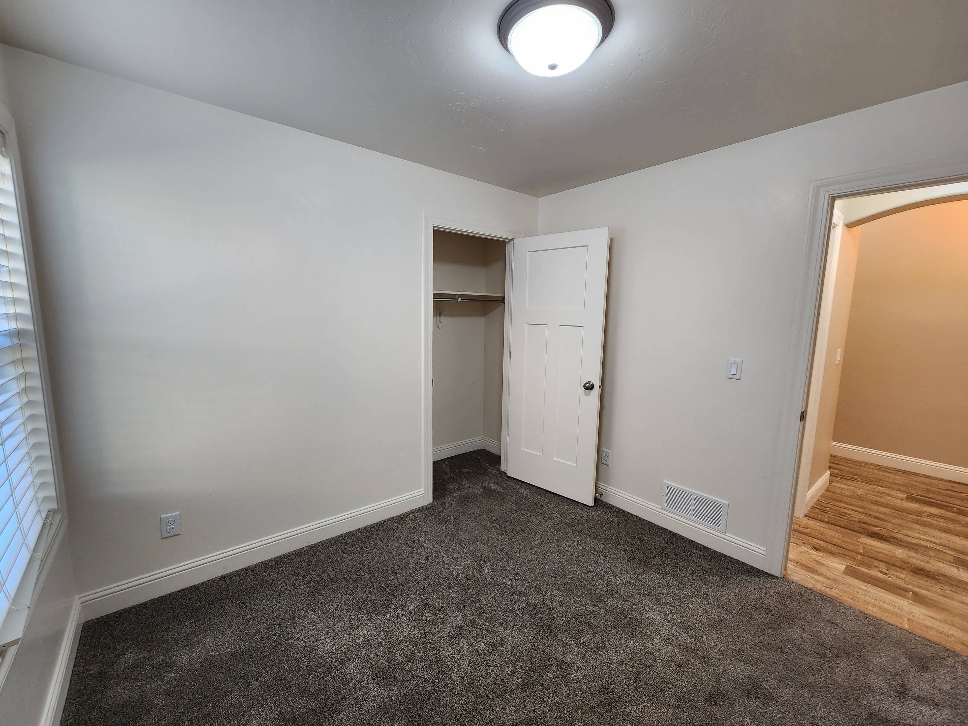3894 E Chalet Dr – photo 5