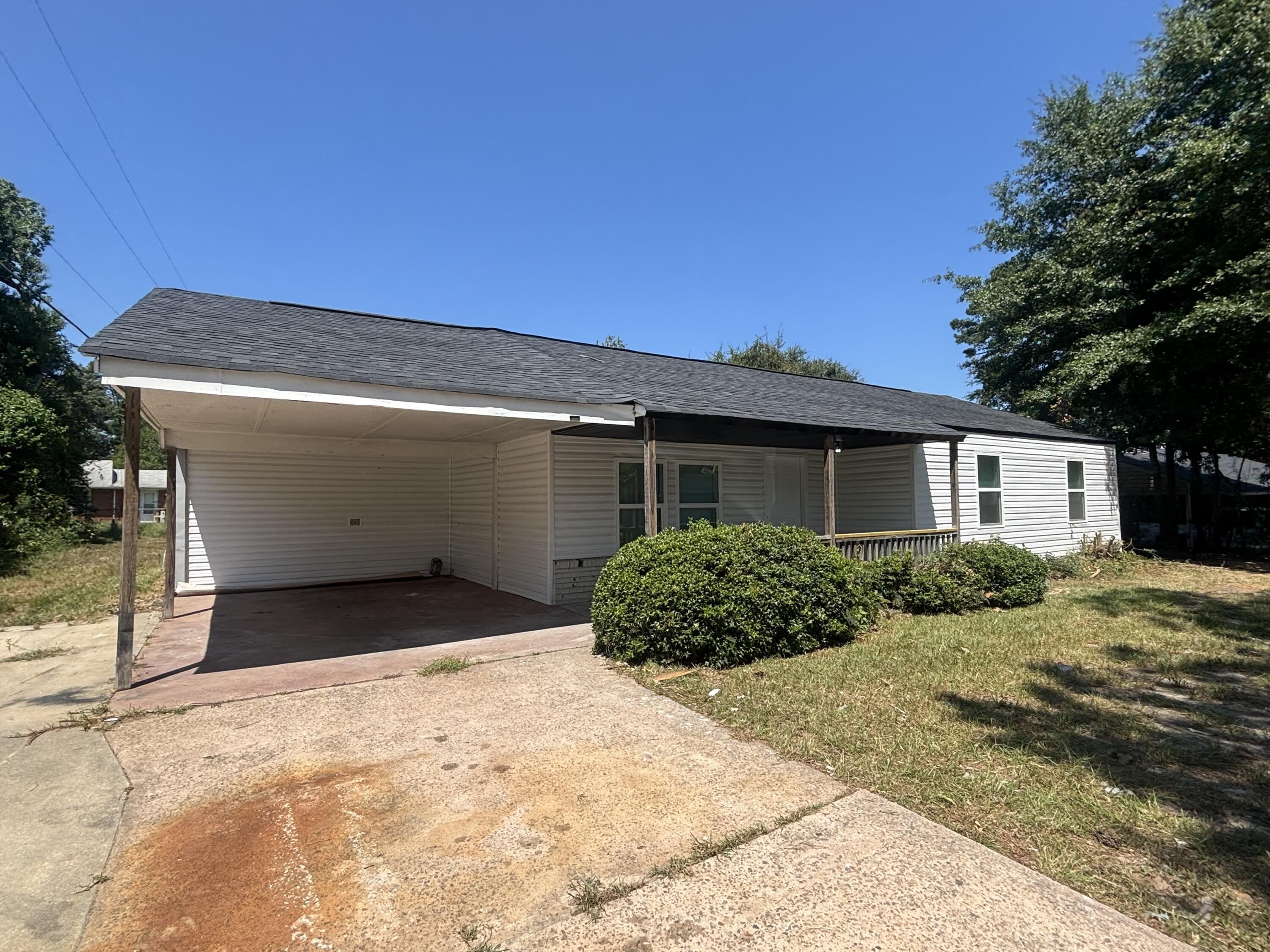 1160 Aldrich Street NE – photo 4
