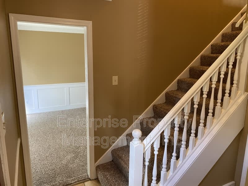 7828 Bland Lane – photo 5