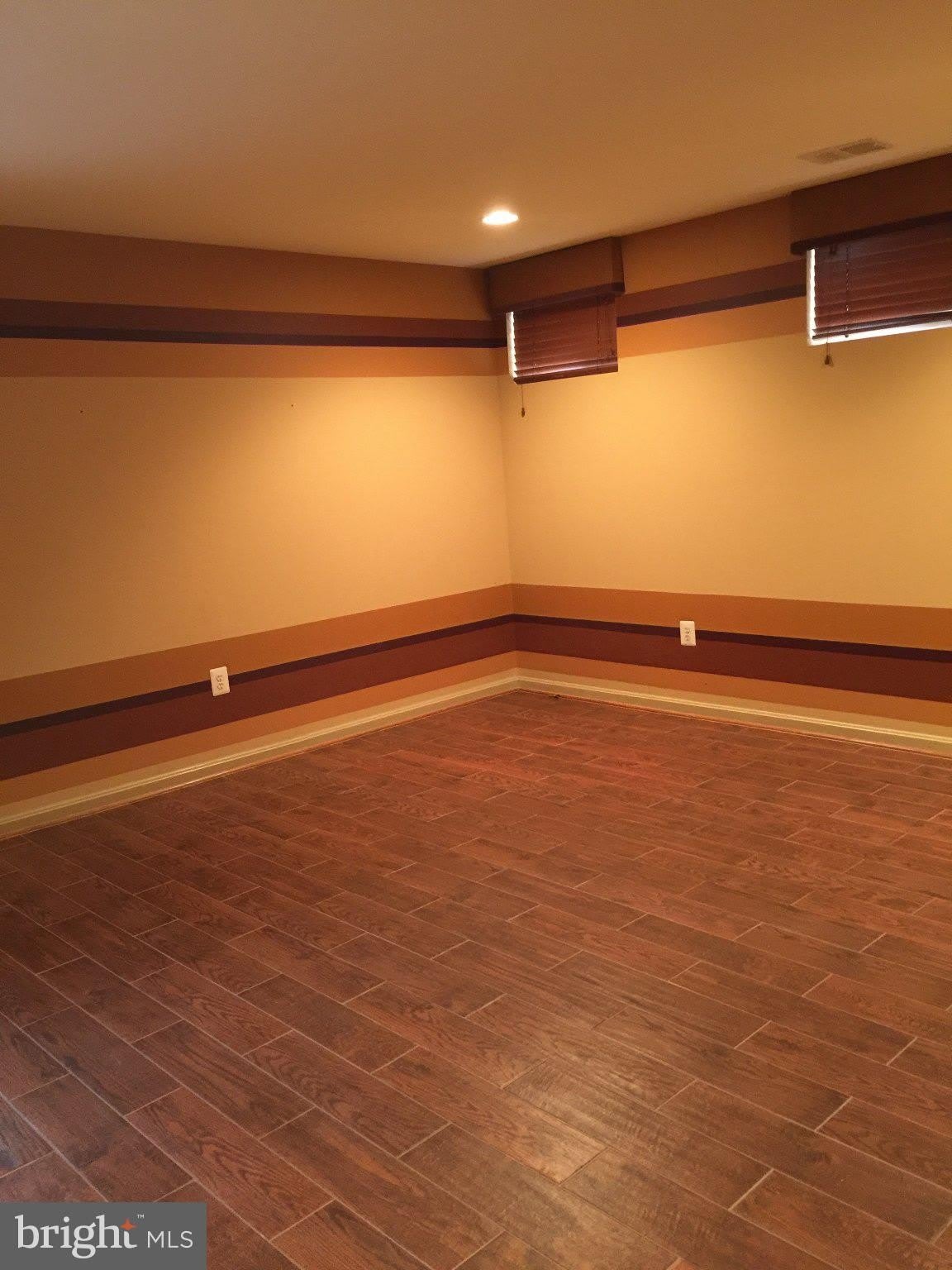2404 ALMHOUSE Drive – photo 3
