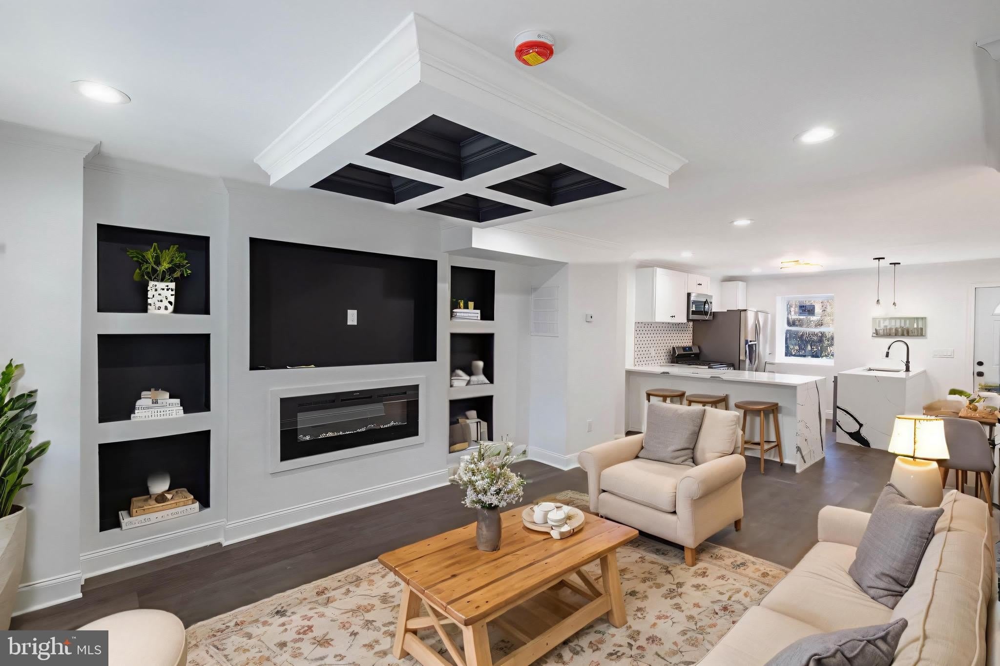 3905 8TH Street – photo 1