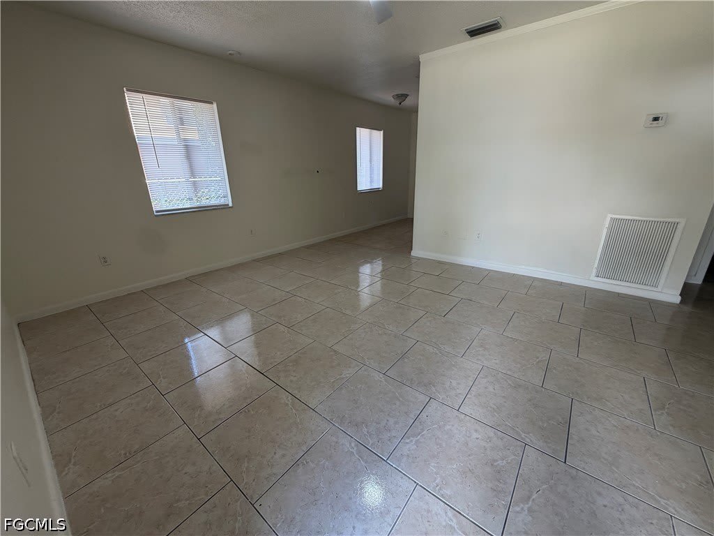 5829 Casablanca Court – photo 5
