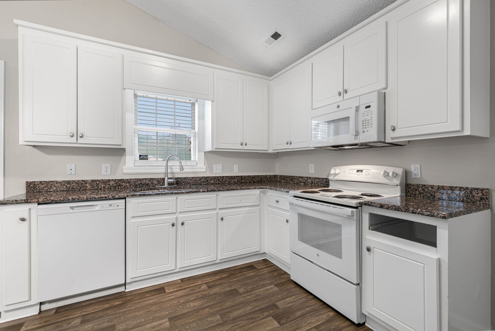 3419 Pear Tree Court Unit A – photo 5