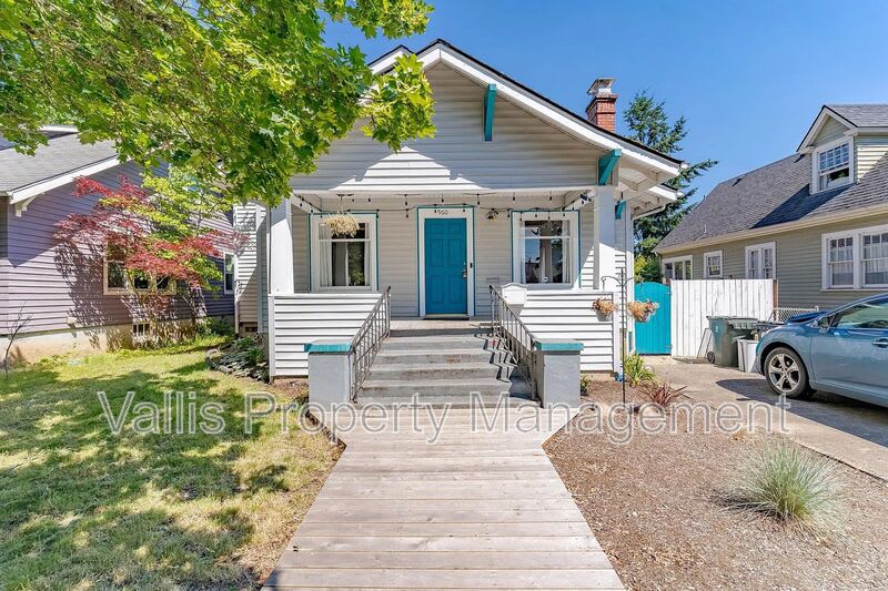 960 5th Street Northeast – photo 1