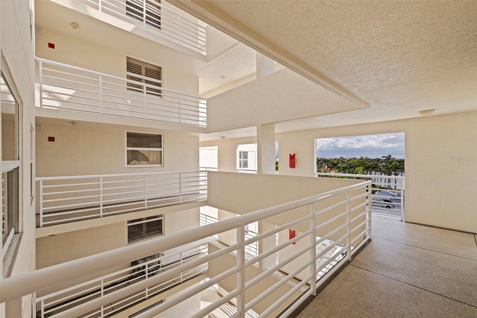 6105 BAHIA DEL MAR Circle – photo 1