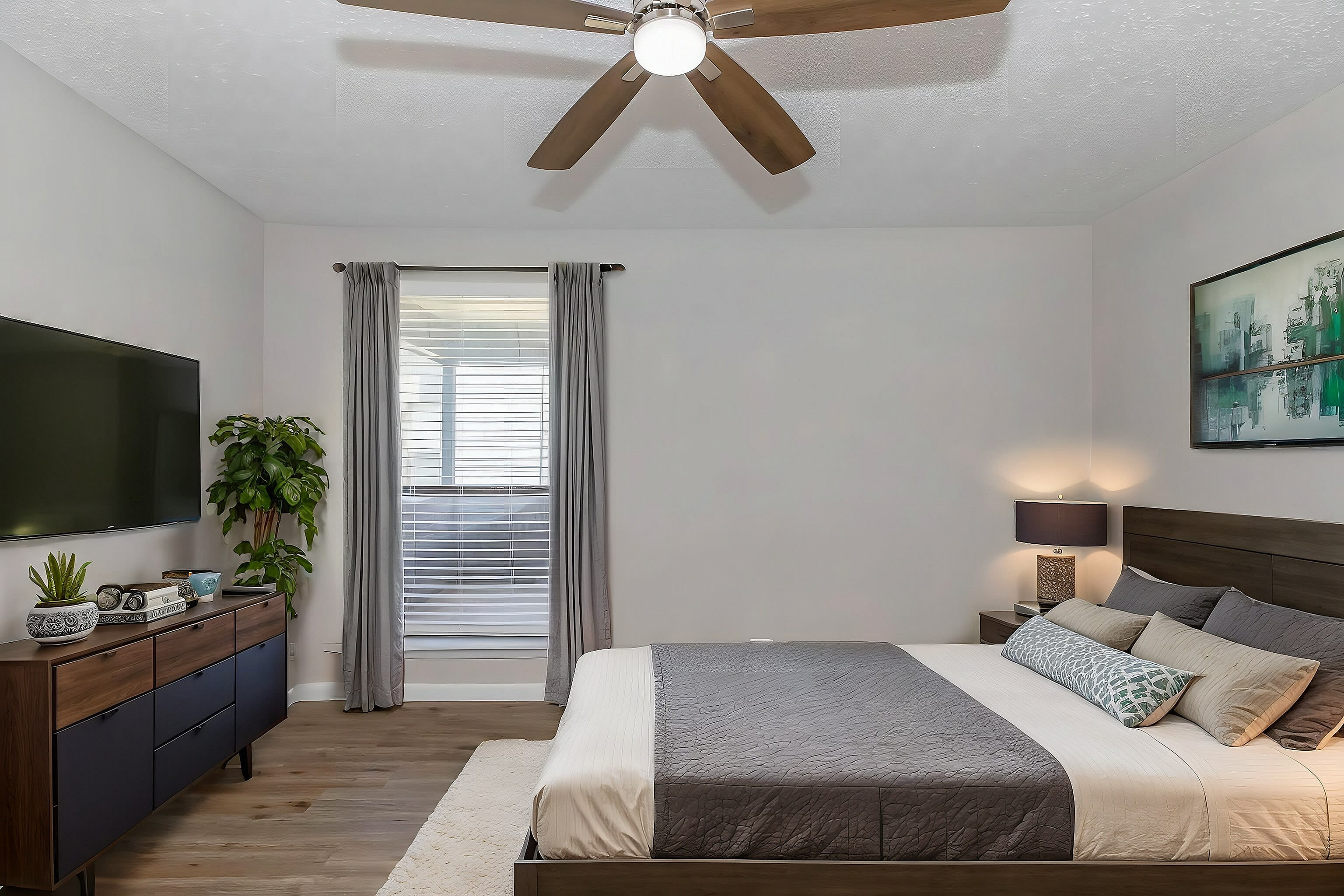 301 Greenville Apartments – photo 5
