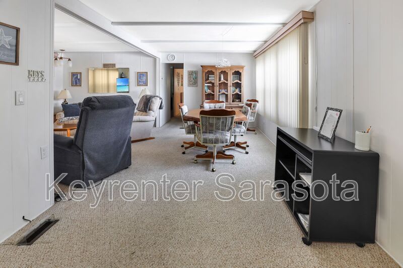1713 Pennsylvania Ave – photo 4