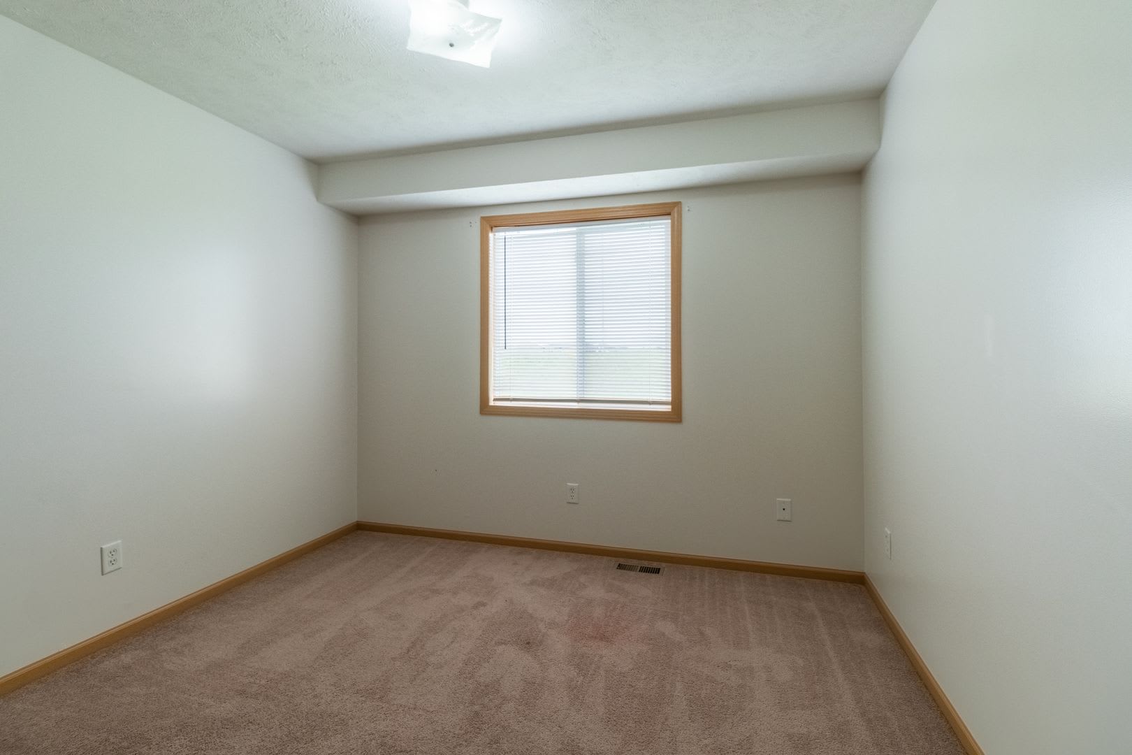 Great Home Close to New Schools and the Fallbrook YMCA – photo 3