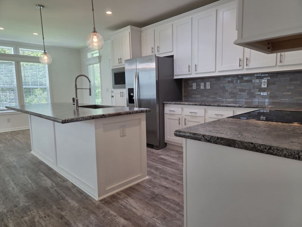 2879 Canyon Drive – photo 4