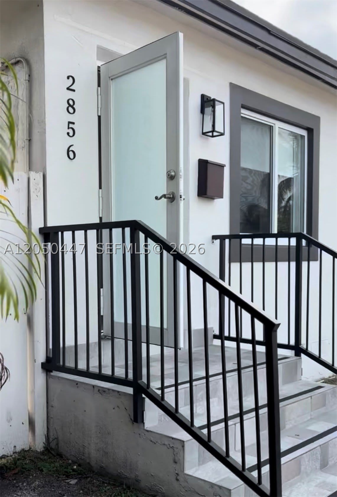 2856 SW 37th Ave – photo 2