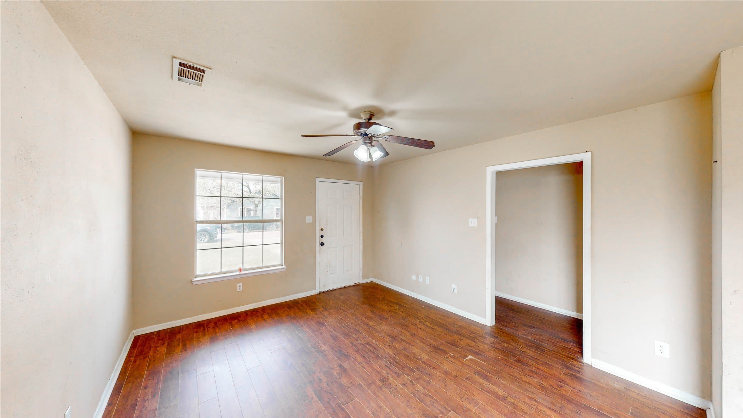 701 E College Street – photo 5