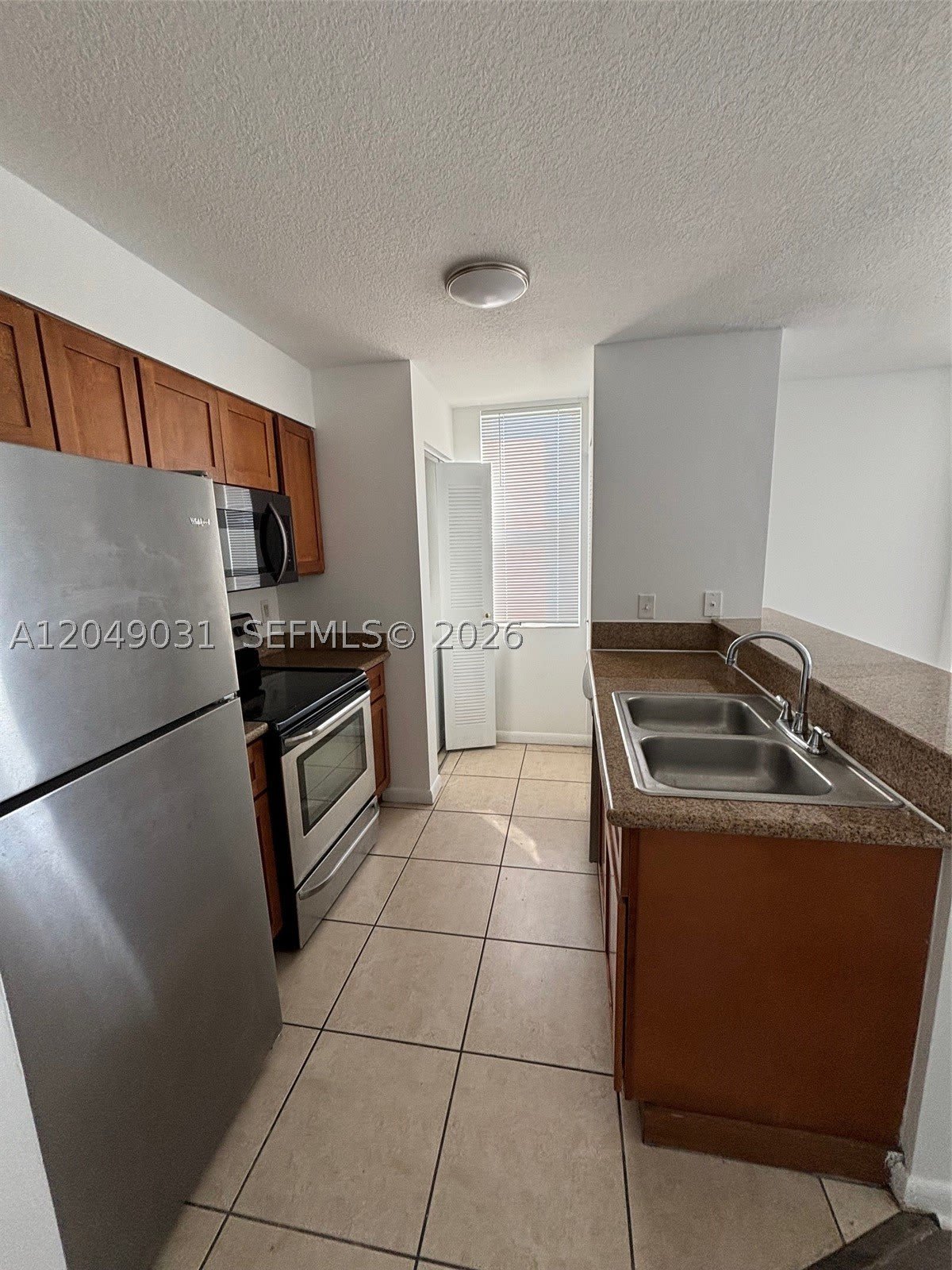 219 NW 12th Ave – photo 5