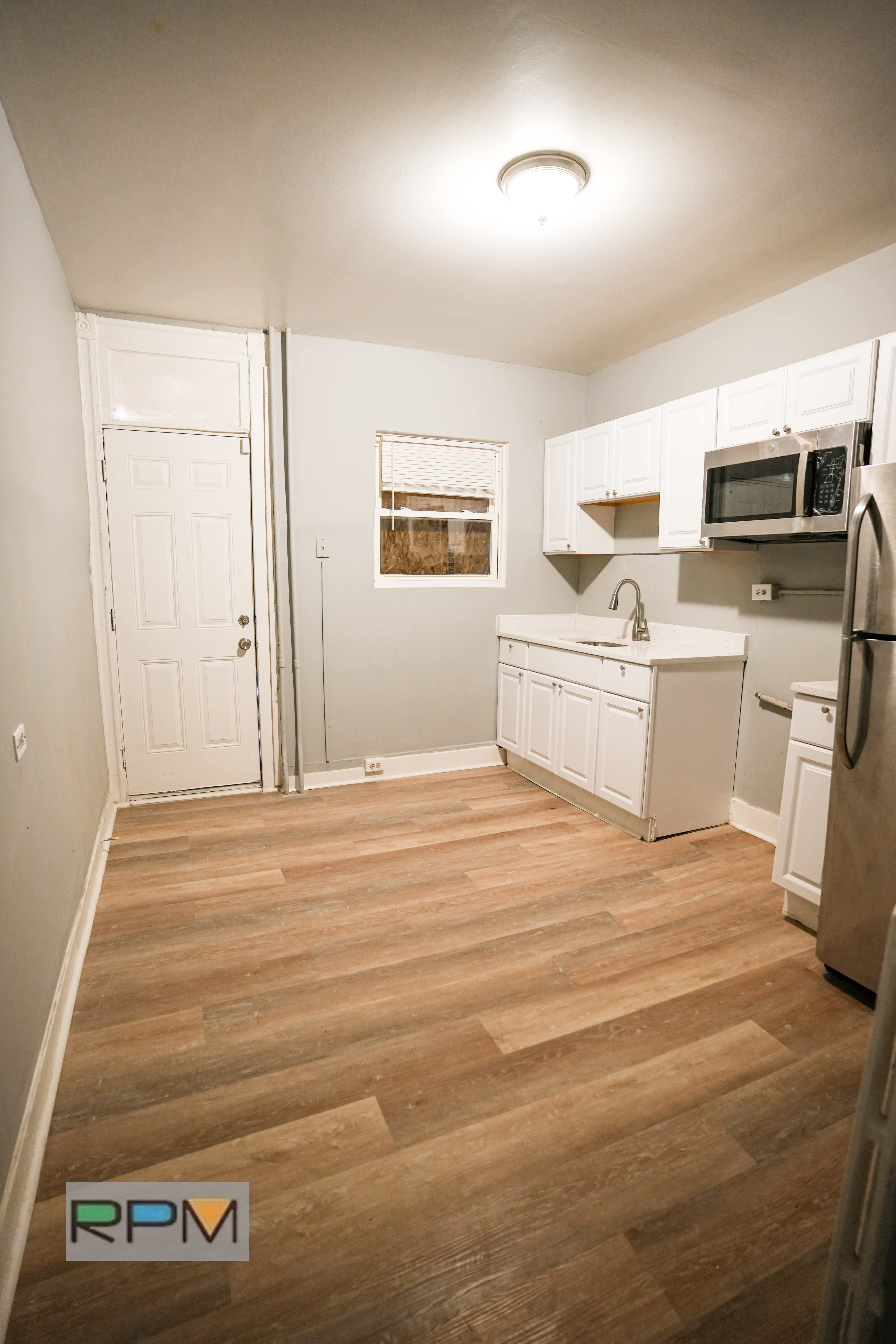 1908 N Fulton Ave – photo 4
