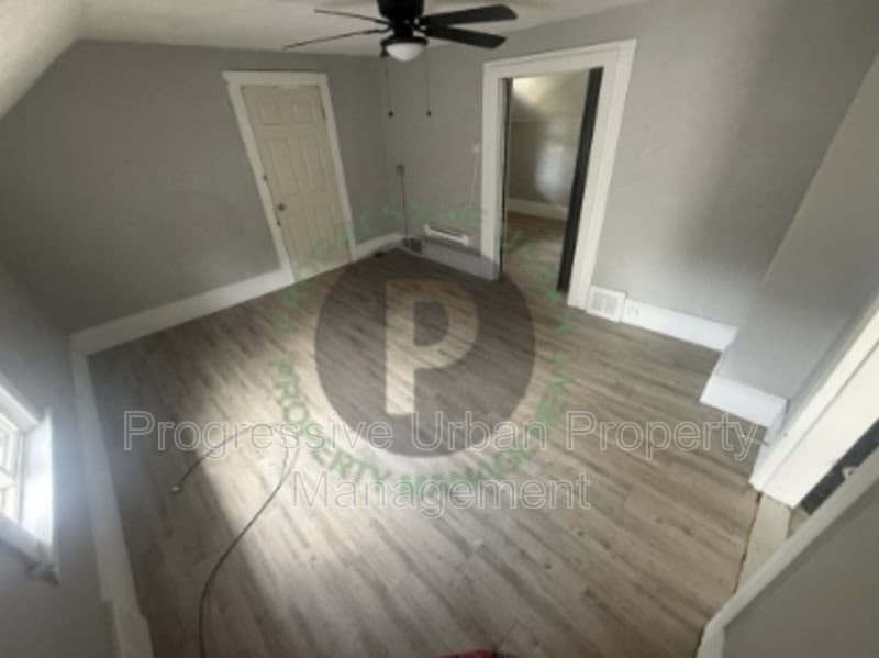4067 East 57th Street – photo 2