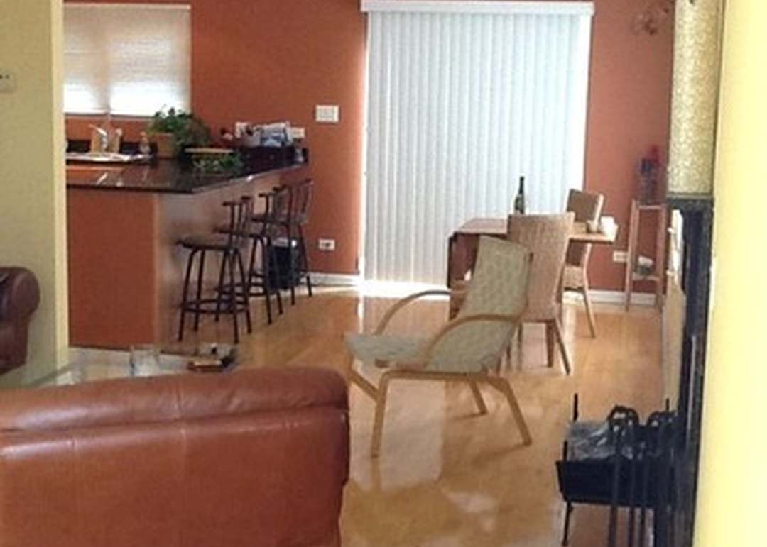 220 Des Plaines St – photo 1