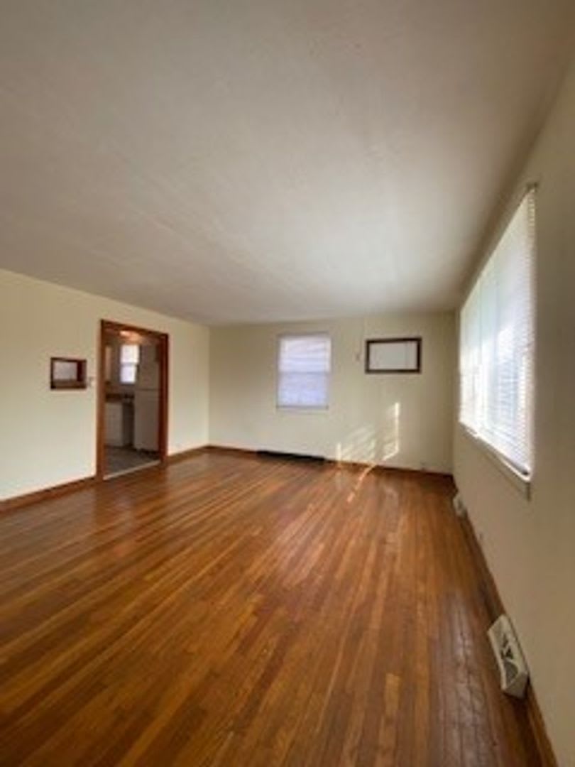 2 Bedroom Home in South Bend! – photo 2