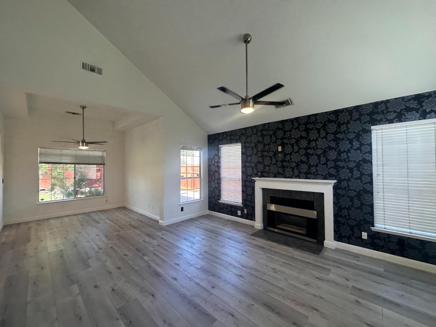 2214 E Chennault Avenue – photo 3
