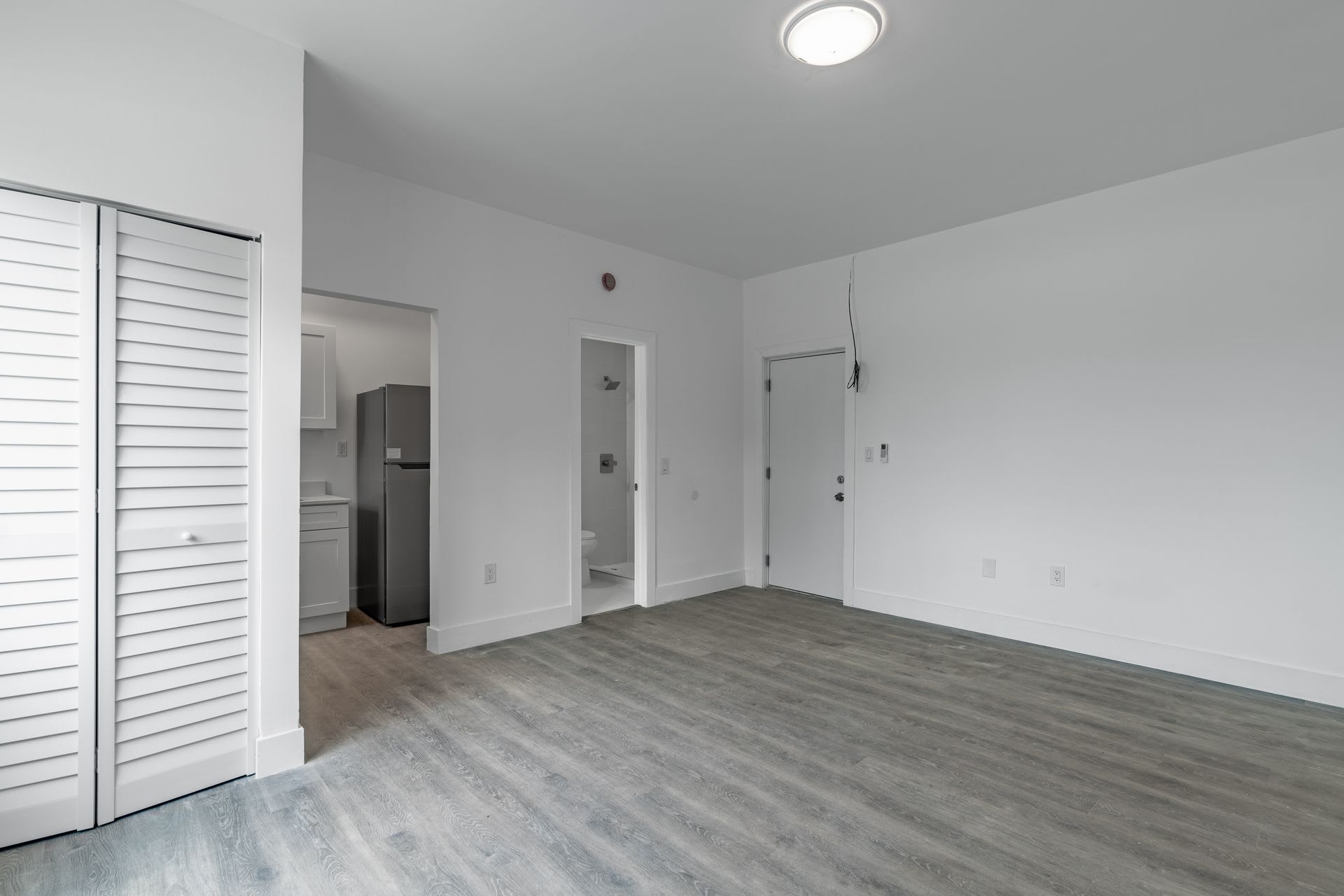 2961 Sw 5Th St – photo 1