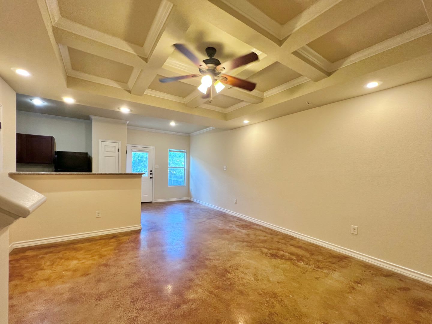 3 bed 2 bath townhome in Leon Valley – photo 3