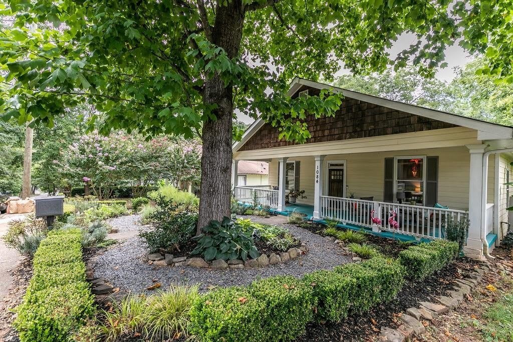 1084 Sanders Avenue Se – photo 3