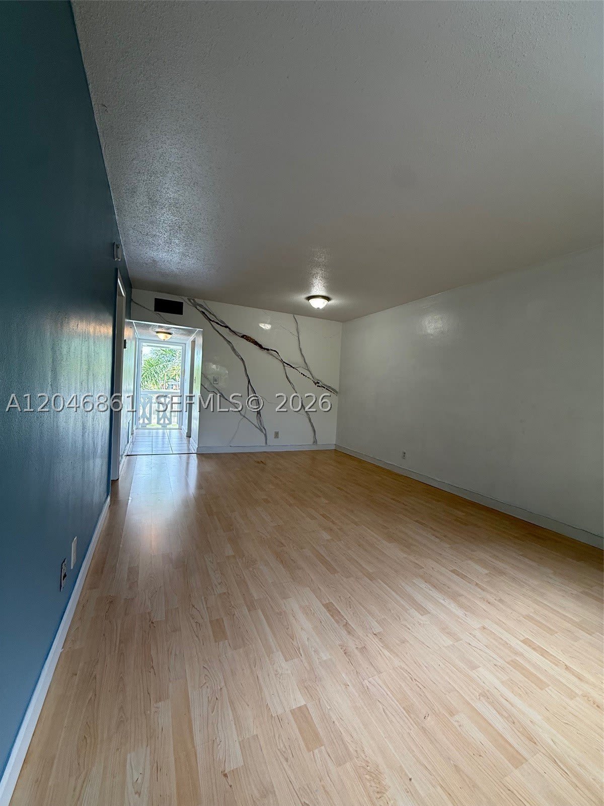 3300 NE 10th Ter – photo 4