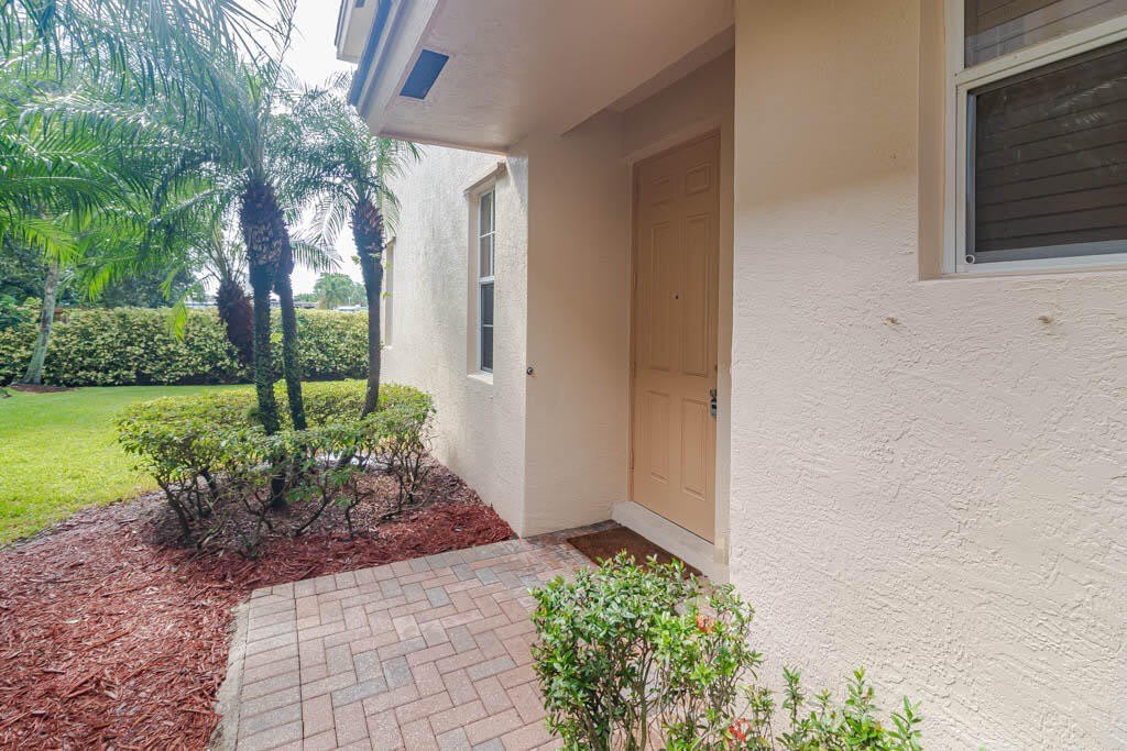 356 SE Bloxham Way – photo 4