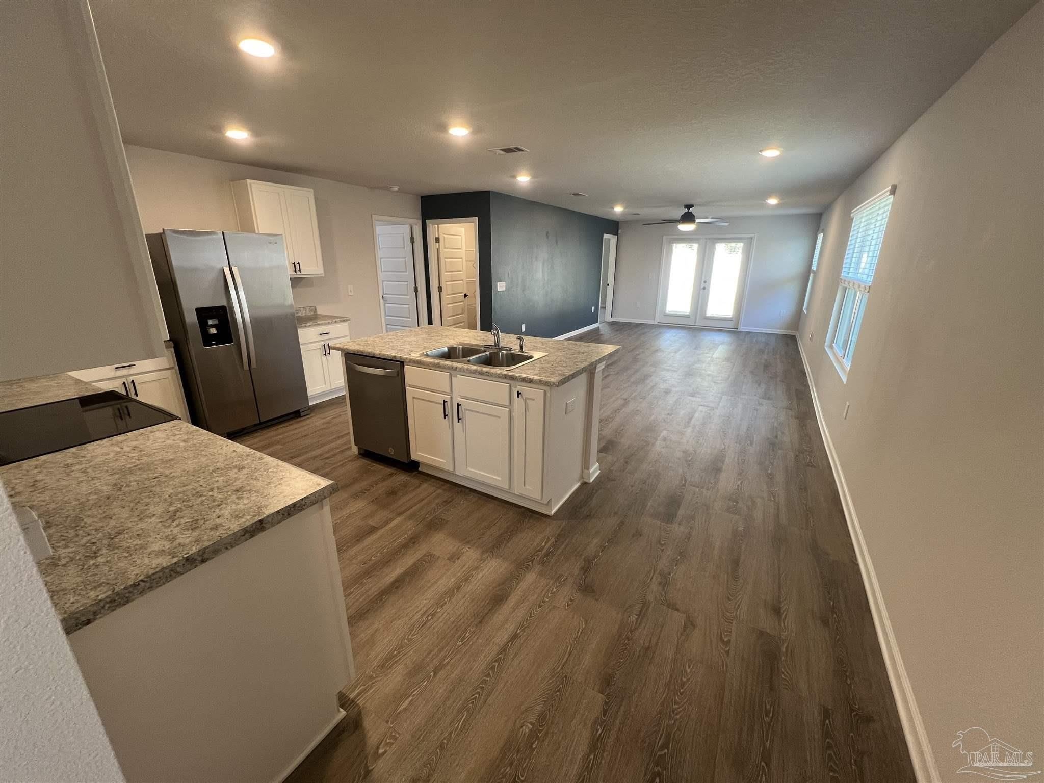 5269 Peach Dr – photo 3