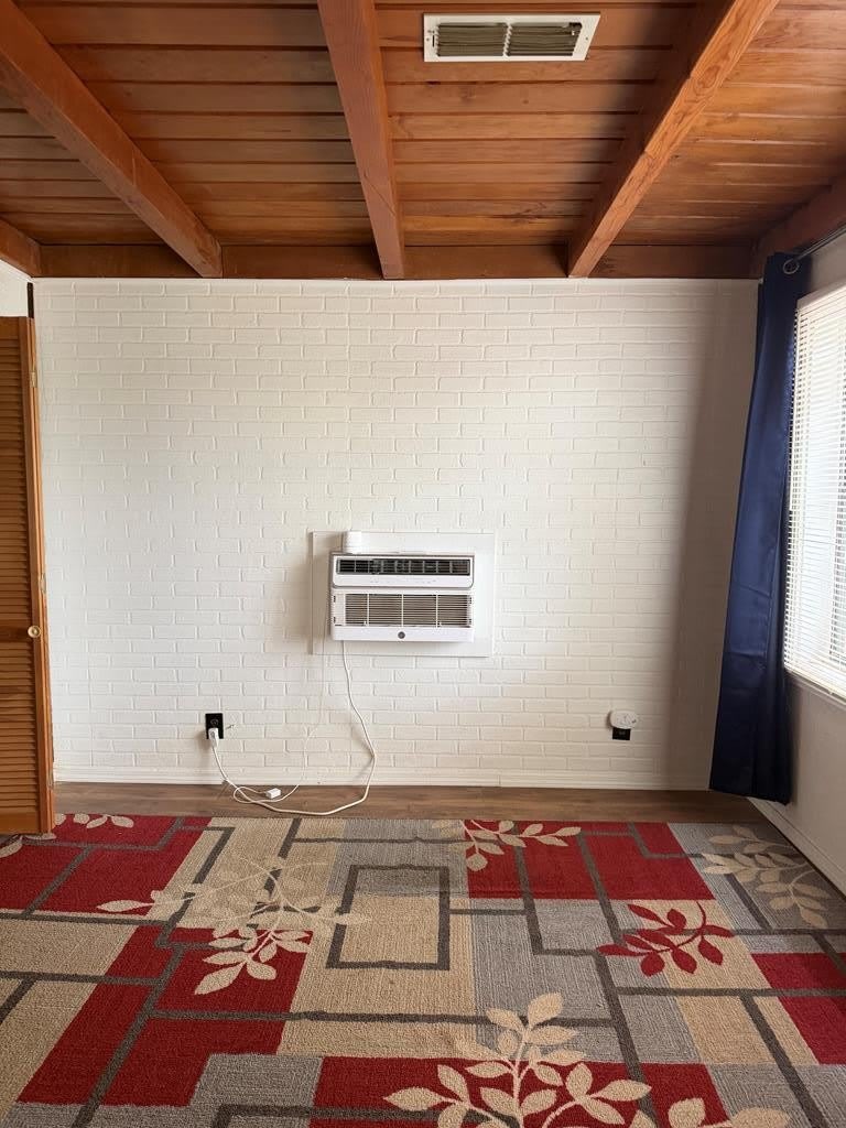 212 Orchard Dr – photo 5