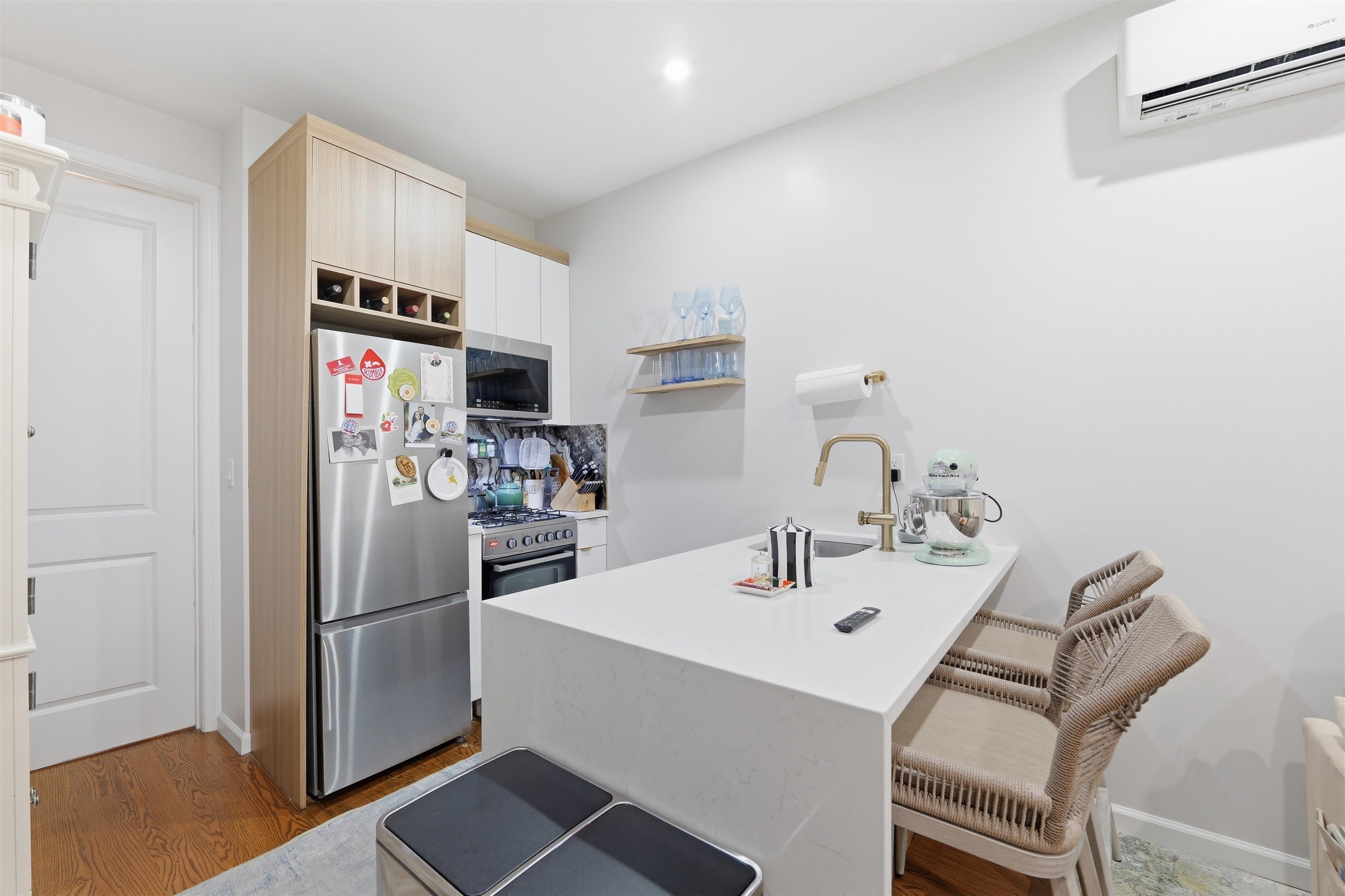 335 5Th St – photo 3
