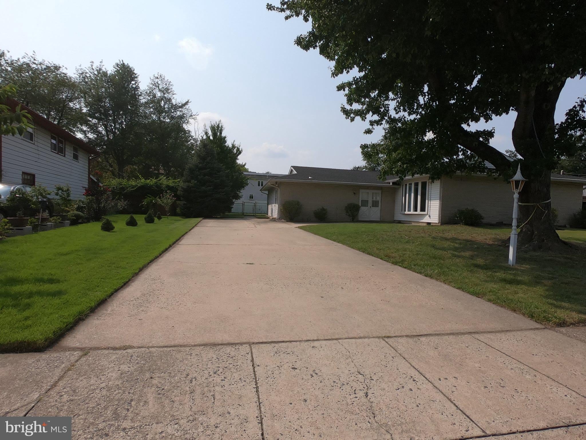 436 S SUFFOLK Drive – photo 4