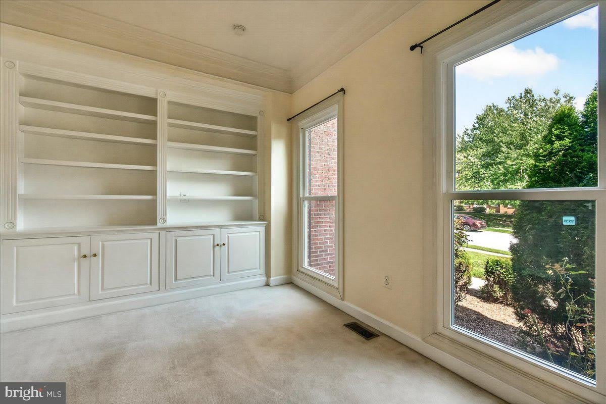 6430 BELLEVUE Place – photo 3