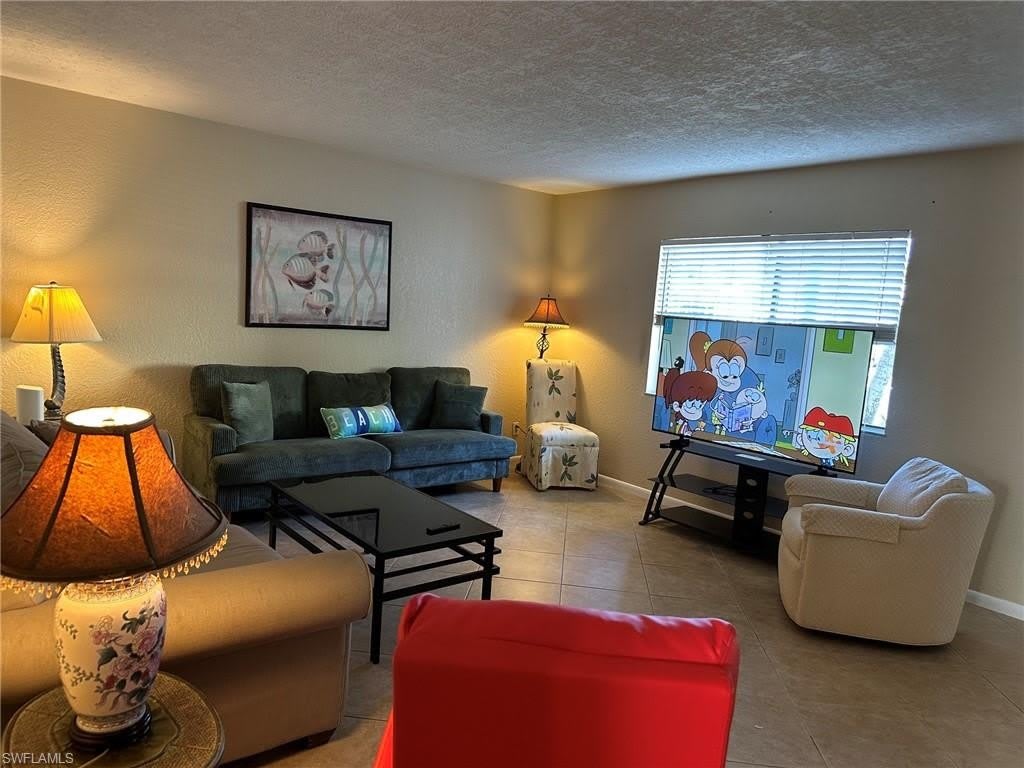 4633 Bayshore Dr – photo 2