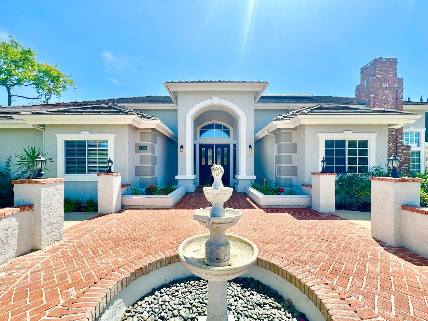 Stunning Single-Story Estate Home on Gated and Private Country Property with Pool and Spa! – photo 2